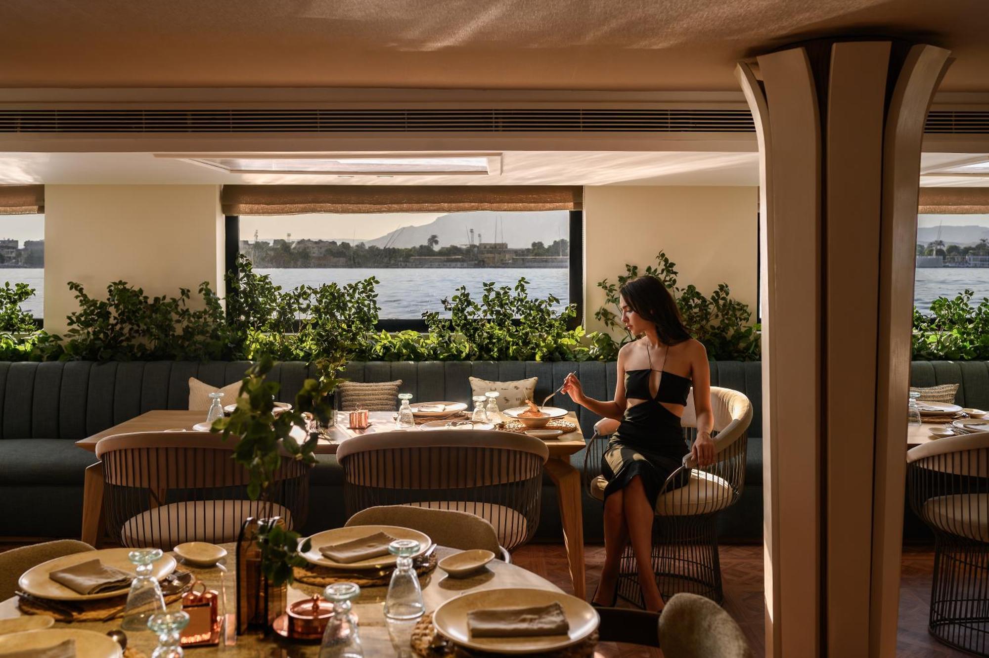 Soleil Nile Cruise - Every Monday From Luxor For 4 & 7 Nights, And Every Friday From Aswan For 3 & 7 Nights Buitenkant foto