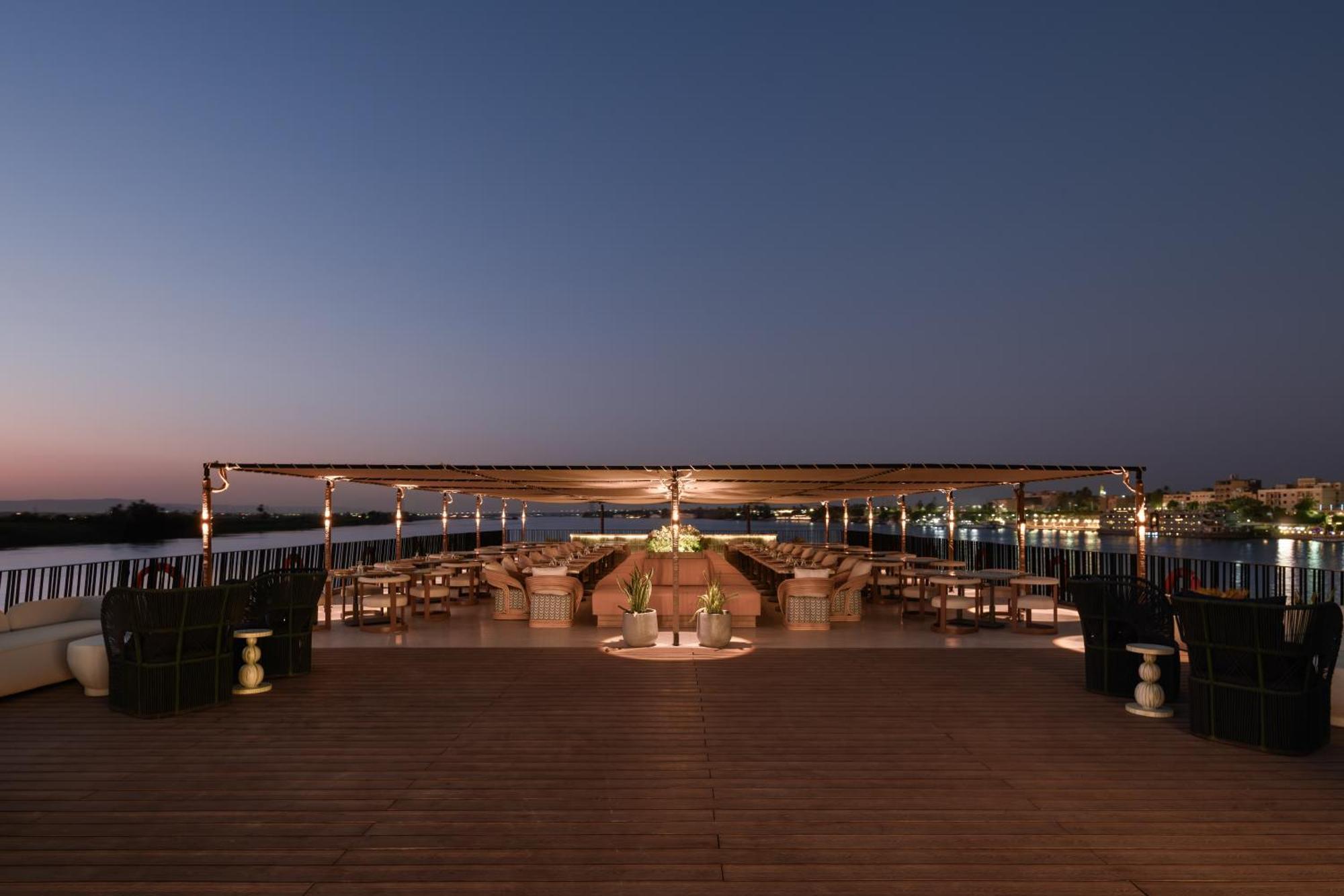 Soleil Nile Cruise - Every Monday From Luxor For 4 & 7 Nights, And Every Friday From Aswan For 3 & 7 Nights Buitenkant foto