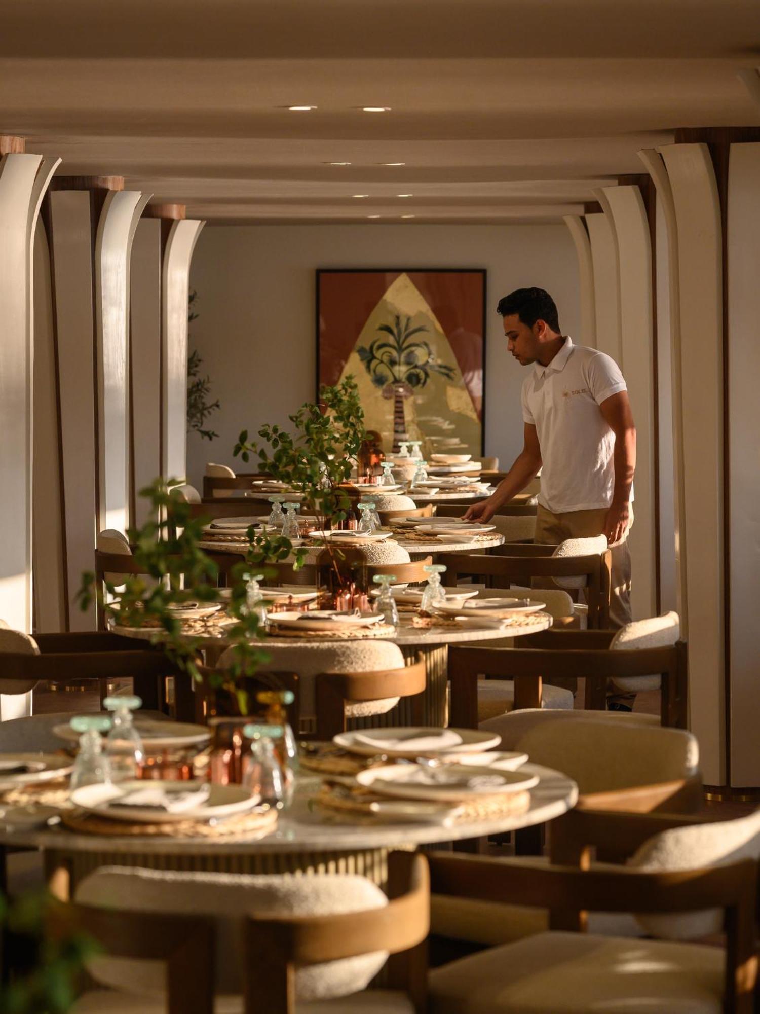 Soleil Nile Cruise - Every Monday From Luxor For 4 & 7 Nights, And Every Friday From Aswan For 3 & 7 Nights Buitenkant foto